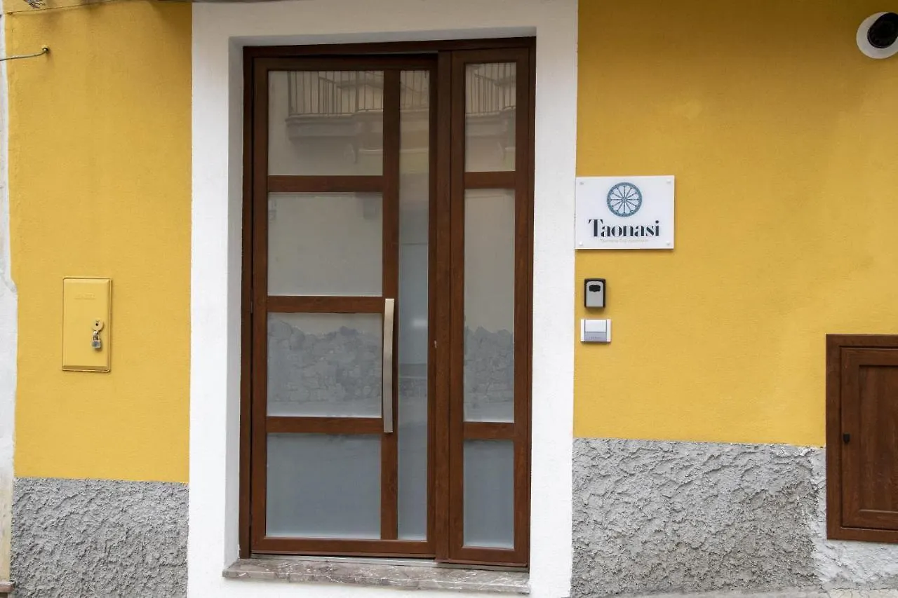 Taonasi Taormina City Apartment 0*,  İtalya